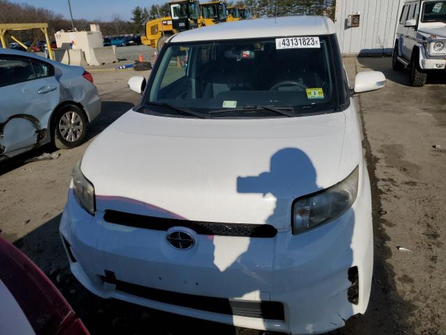 JTLZE4FE5CJ012117 - 2012 TOYOTA SCION XB Weiß Foto 5