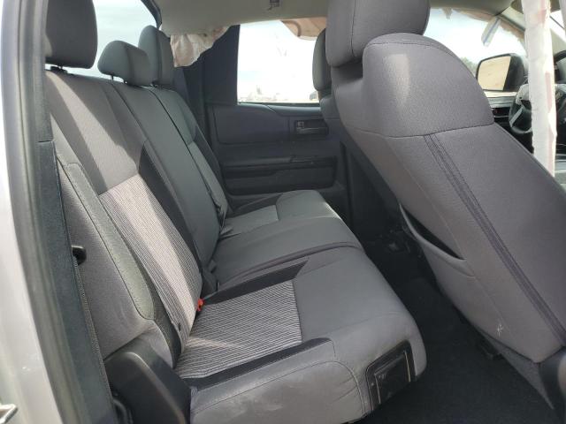 5TFRM5F18EX081627 - 2014 TOYOTA TUNDRA DOUBLE CAB SR/SR5 SILVER photo 10