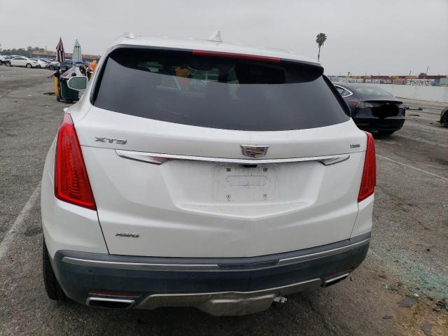 1GYKNGRS2JZ168298 - 2018 CADILLAC XT5 PLATINUM WHITE photo 6