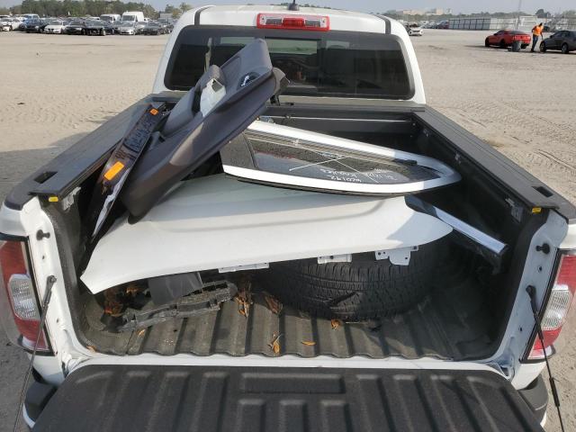 1GTG5EEN4N1203038 - 2022 GMC CANYON DENALI WHITE photo 12