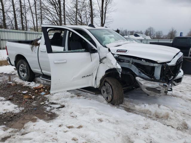 3C6UR5DLXNG103252 - 2022 RAM 2500 BIG HORN/LONE STAR WHITE photo 4