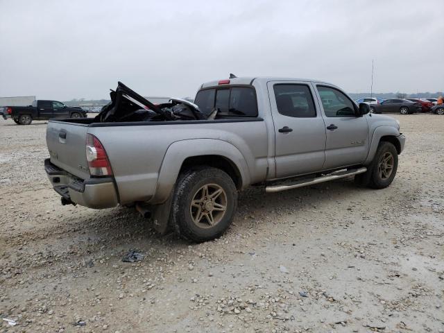 3TMMU4FN8EM062802 - 2014 TOYOTA TACOMA DOUBLE CAB LONG BED SILVER photo 3