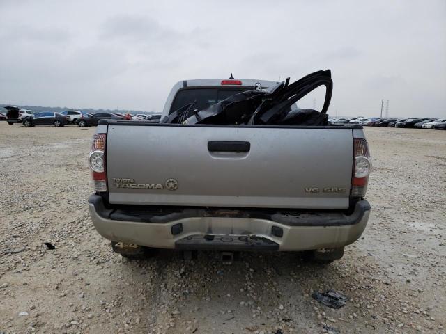 3TMMU4FN8EM062802 - 2014 TOYOTA TACOMA DOUBLE CAB LONG BED SILVER photo 6