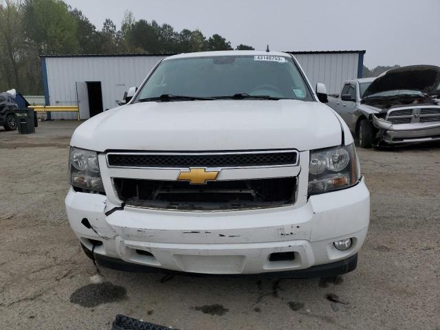 1GNSCJE04DR117989 - 2013 CHEVROLET SUBURBAN C1500 LT WHITE photo 5