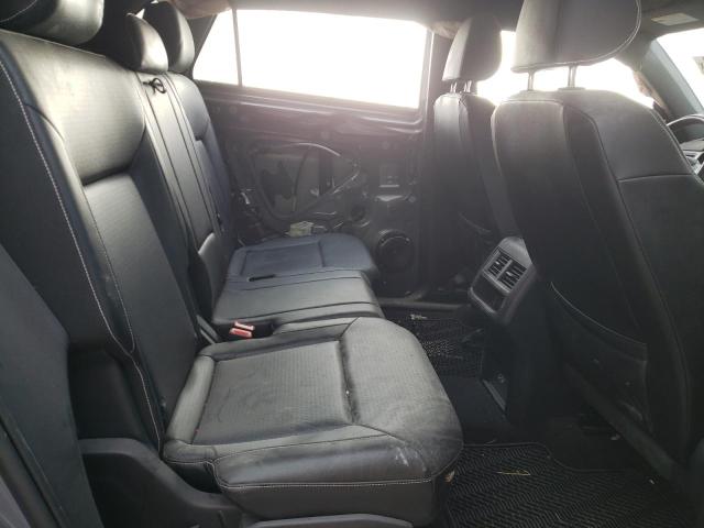 1V26E2CA6LC221034 - 2020 VOLKSWAGEN ATLAS CROS SE Серый фото 10