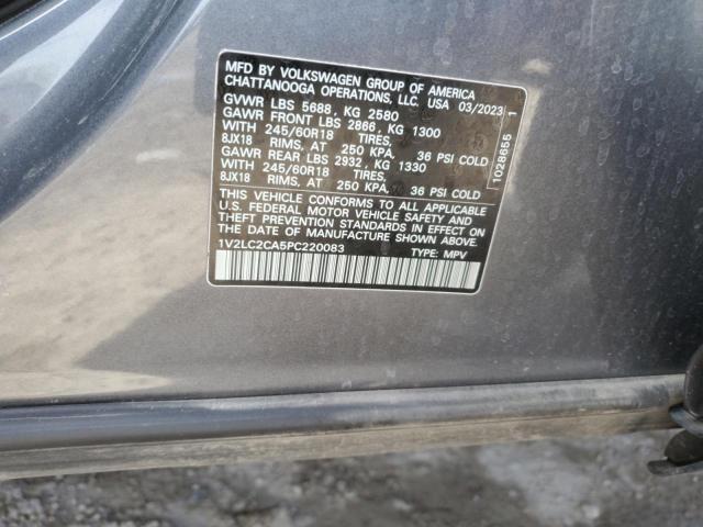 1V2LC2CA5PC220083 - 2023 VOLKSWAGEN ATLAS CROS SE Темно-сірий фото 13