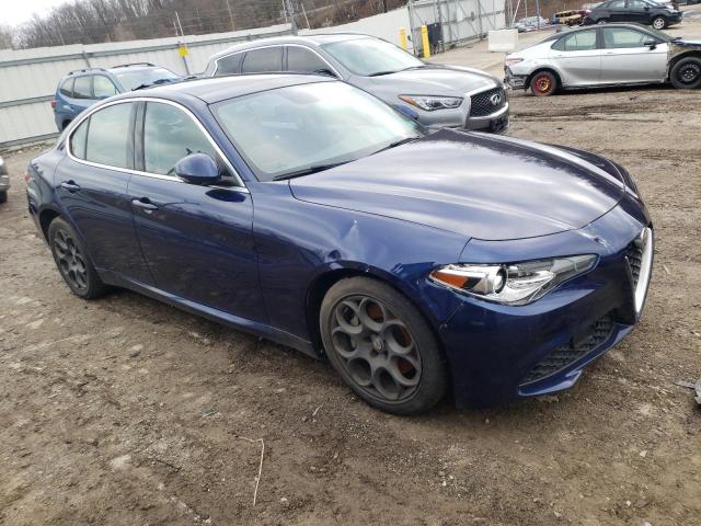 ZARFAEBN0H7548327 - 2017 ALFA ROMEO GIULIA BLUE photo 4