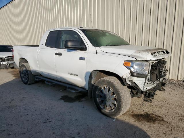 5TFUW5F15EX352325 - 2014 TOYOTA TUNDRA DOUBLE CAB SR/SR5 WHITE photo 4