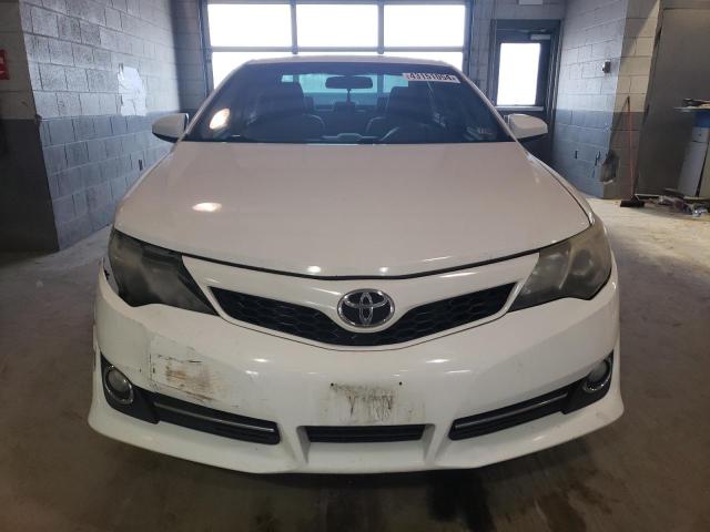 4T1BF1FK0EU826378 - 2014 TOYOTA CAMRY L WHITE photo 5