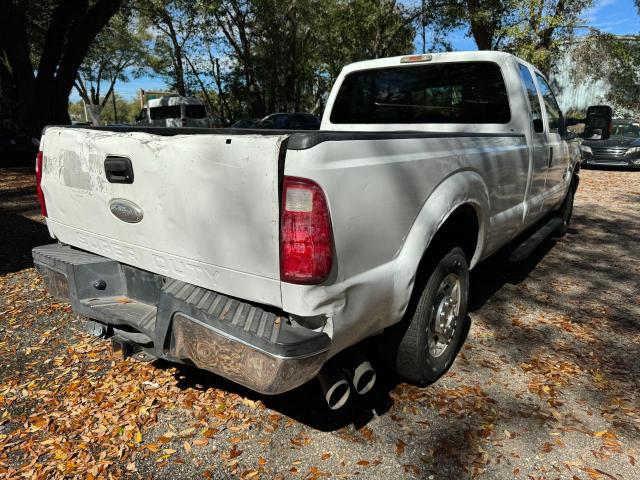 1FT7X2AT8CEB68815 - 2012 FORD F250 SUPER DUTY WHITE photo 4