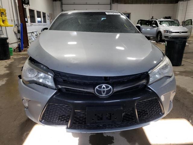 4T1BF1FK5FU047320 - 2015 TOYOTA CAMRY LE SILVER photo 5