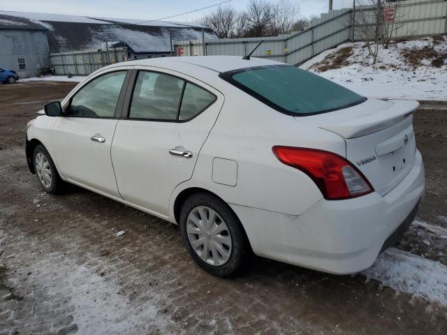 3N1CN7AP9JL879623 - 2018 NISSAN VERSA S WHITE photo 2