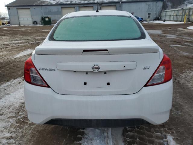 3N1CN7AP9JL879623 - 2018 NISSAN VERSA S WHITE photo 6