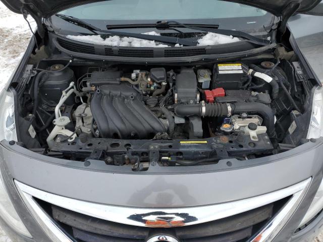 3N1CN7APXGL840788 - 2016 NISSAN VERSA S GRAY photo 11