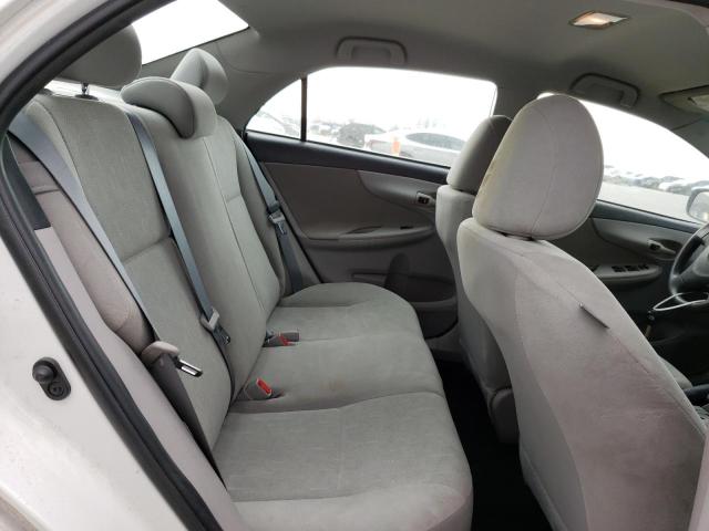 5YFBU4EE5DP192973 - 2013 TOYOTA COROLLA BASE WHITE photo 10