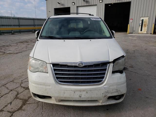 2A4RR5D17AR103477 - 2010 CHRYSLER TOWN & COU TOURING თეთრი ფოტო 5