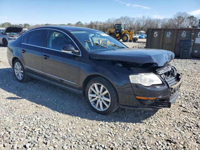 WVWJM7AN7AE154785 - 2010 VOLKSWAGEN PASSAT KOMFORT BLACK photo 4