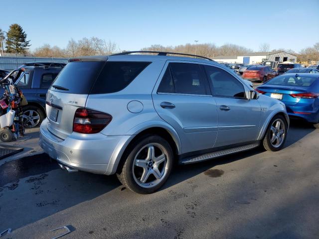 4JGBB77E57A118929 - 2007 MERCEDES-BENZ ML 63 AMG SILVER photo 3