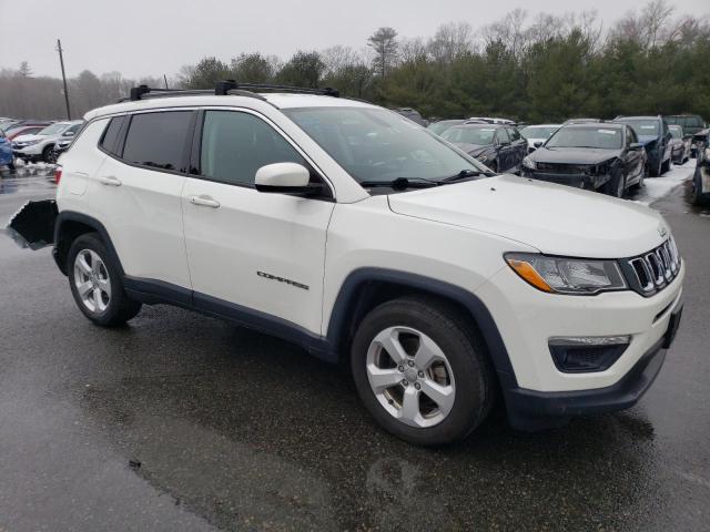 3C4NJCBB1JT441174 - 2018 JEEP COMPASS LA WHITE photo 4