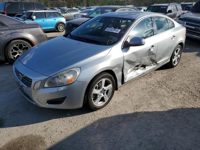 2013 VOLVO S60 T5, 