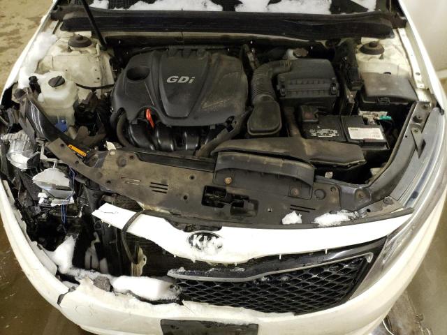 KNAGM4A78F5565840 - 2015 KIA OPTIMA LX WHITE photo 11