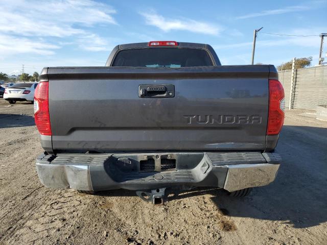 5TFEY5F16FX190950 - 2015 TOYOTA TUNDRA CREWMAX SR5 GRAY photo 6