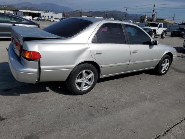 4T1BG22K11U040964 - 2001 TOYOTA CAMRY CE GRAY photo 3