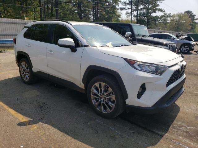 JTMC1RFV8LD517853 - 2020 TOYOTA RAV4 XLE PREMIUM WHITE photo 4