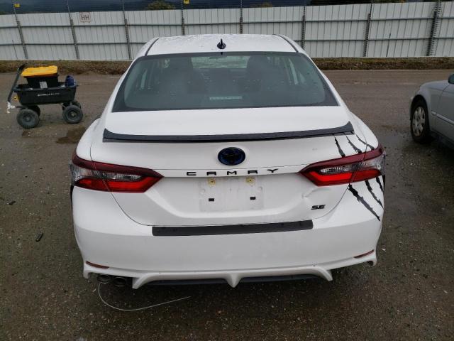 4T1G31AK8PU047075 - 2023 TOYOTA CAMRY SE NIGHT SHADE WHITE photo 6