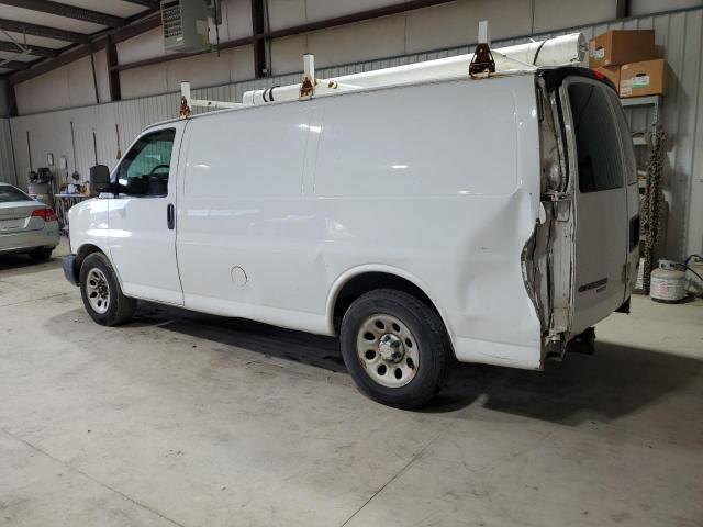 1GCSGAFX4E1152590 - 2014 CHEVROLET EXPRESS G1 WHITE photo 2