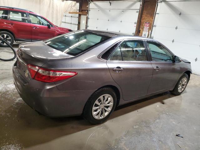 4T4BF1FK5FR516282 - 2015 TOYOTA CAMRY LE GRAY photo 3