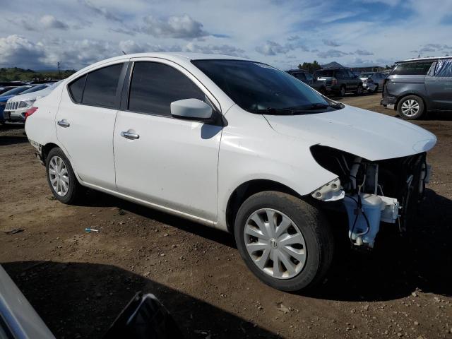 3N1CN7AP3GL872742 - 2016 NISSAN VERSA S WHITE photo 4