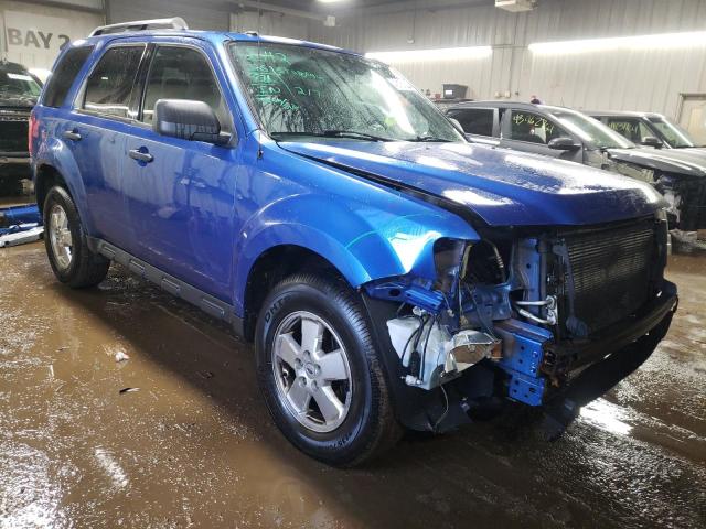 1FMCU9DG4BKB70930 - 2011 FORD ESCAPE XLT BLUE photo 4