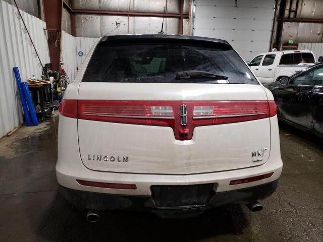 2LMHJ5AT7ABJ22697 - 2010 LINCOLN MKT WHITE photo 6