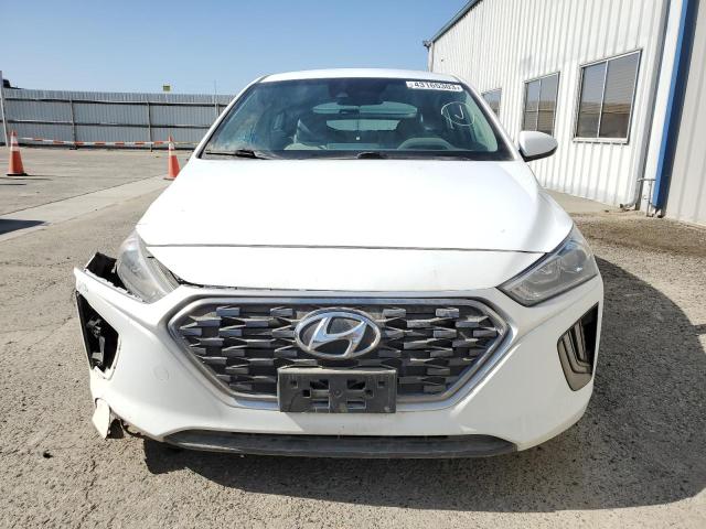 KMHC65LCXNU270217 - 2022 HYUNDAI IONIQ BLUE WHITE photo 5