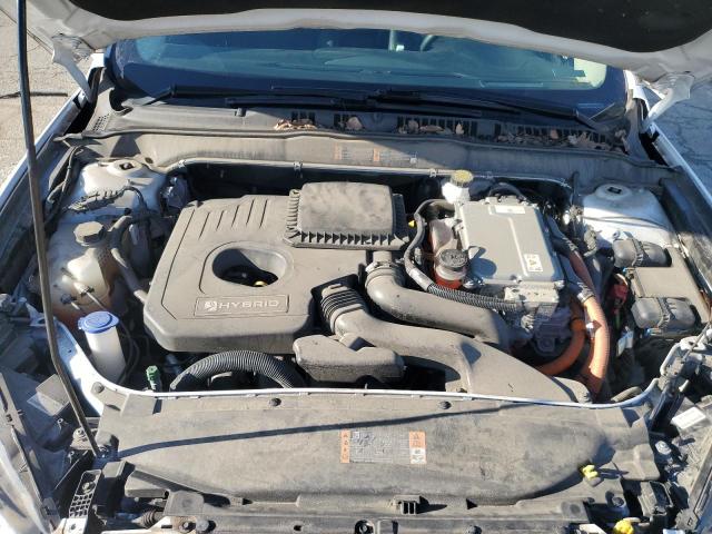 3FA6P0LU3JR172034 - 2018 FORD FUSION SE HYBRID WHITE photo 11