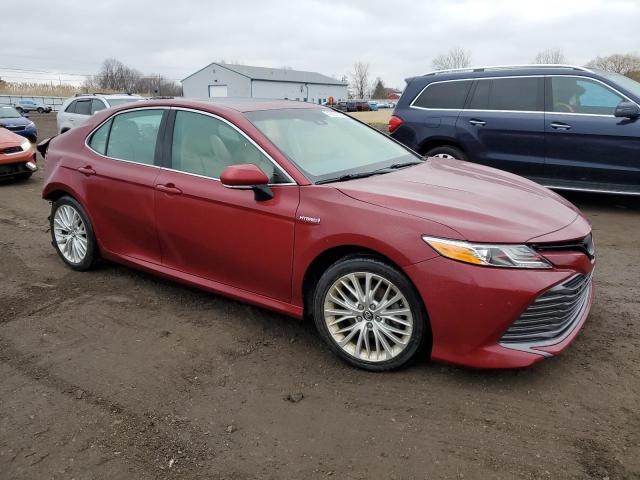 4T1B21HK3JU501016 - 2018 TOYOTA CAMRY HYBRID RED photo 4