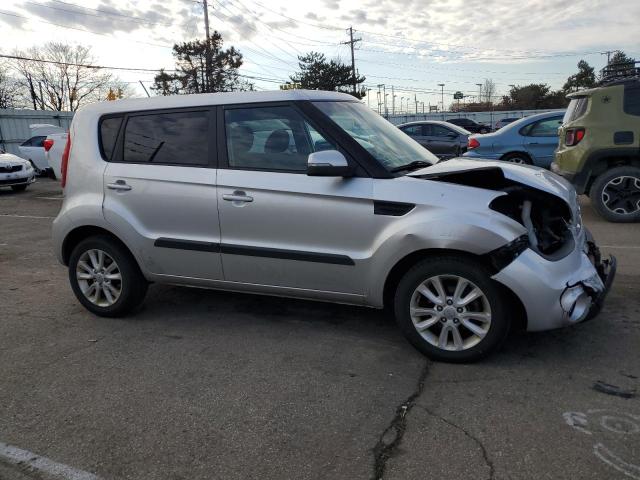 KNDJT2A63C7379971 - 2012 KIA SOUL + SILVER photo 4