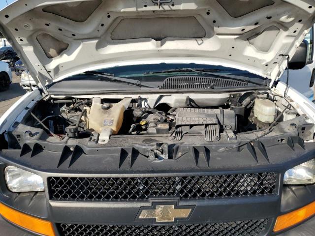 1GCWGFCA2D1903893 - 2013 CHEVROLET EXPRESS G2 WHITE photo 12