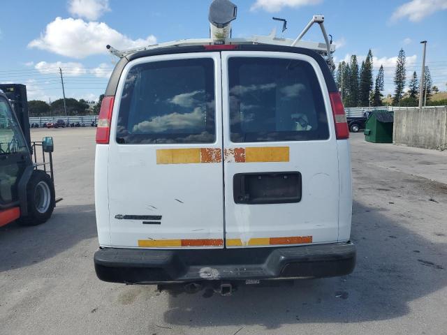 1GCWGFCA2D1903893 - 2013 CHEVROLET EXPRESS G2 WHITE photo 6