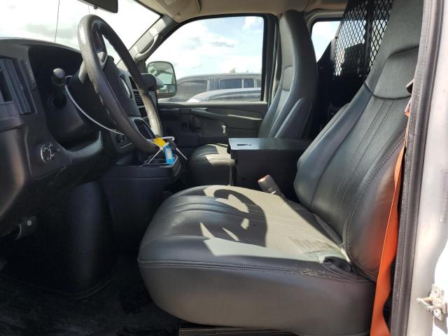 1GCWGFCA2D1903893 - 2013 CHEVROLET EXPRESS G2 WHITE photo 7