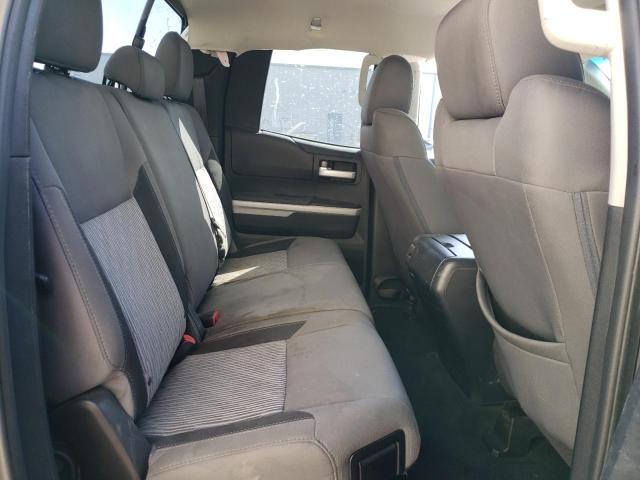 5TFUW5F13GX569701 - 2016 TOYOTA TUNDRA DOUBLE CAB SR/SR5 GRAY photo 10
