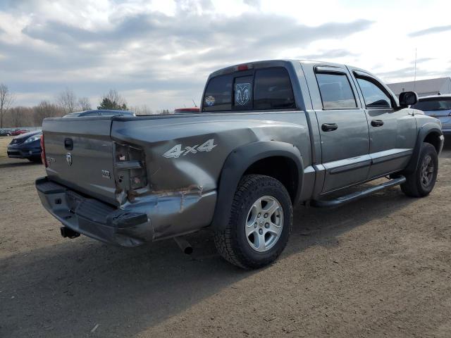 1D7HW48N65S365759 - 2005 DODGE DAKOTA QUAD SLT GRAY photo 3