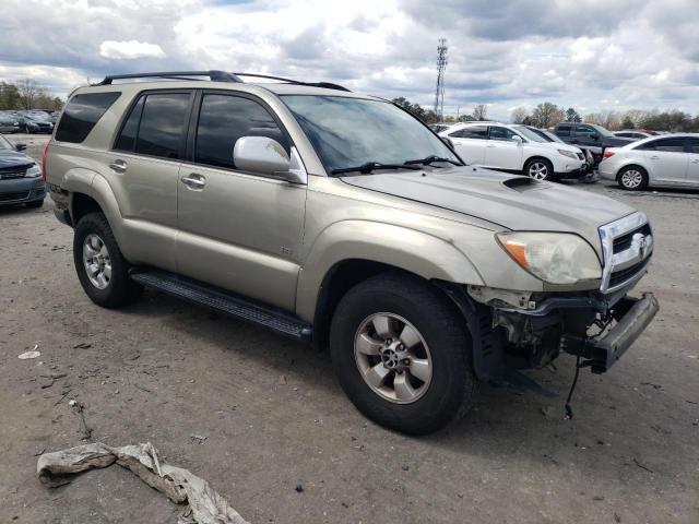 JTEZU14R760080153 - 2006 TOYOTA 4RUNNER SR5 GOLD photo 4