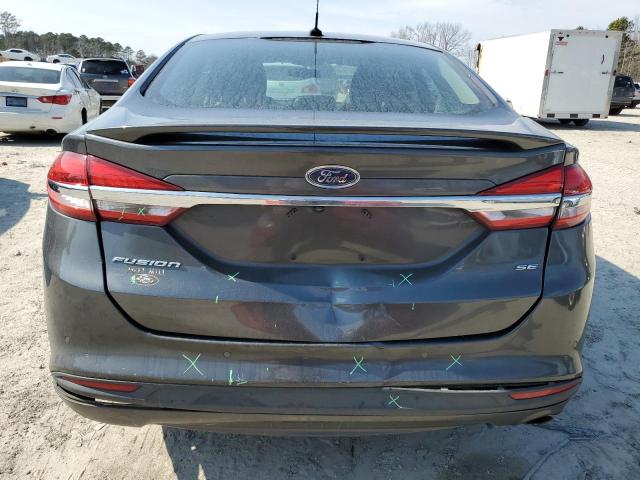 3FA6P0H79HR211853 - 2017 FORD FUSION SE GRAY photo 6