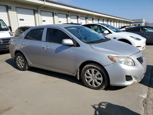 2T1BU40E09C069127 - 2009 TOYOTA COROLLA BASE SILVER photo 4