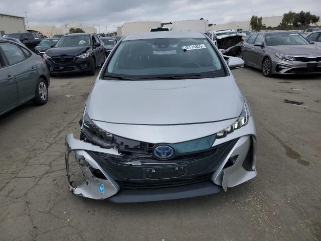 JTDKARFP9K3112280 - 2019 TOYOTA PRIUS PRIM 银色 照片 5