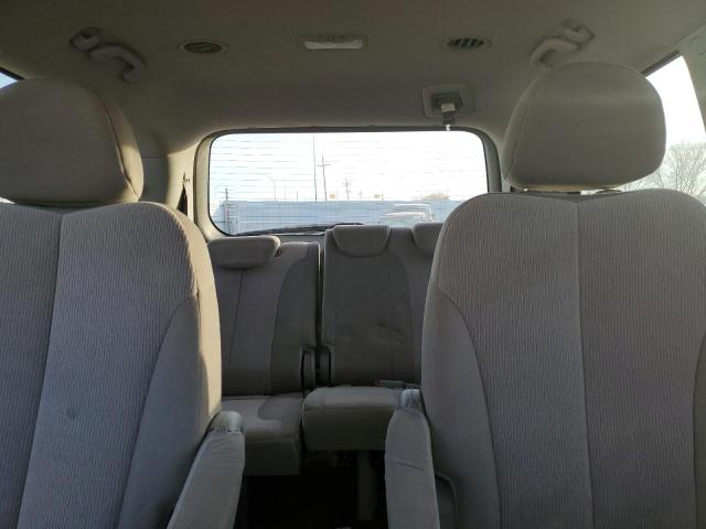 KNDMG4C79E6541985 - 2014 KIA SEDONA LX SILVER photo 10