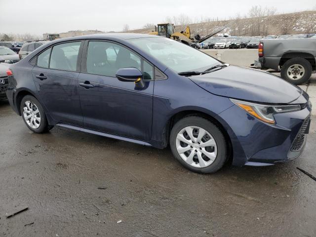 5YFEPRAE6LP135431 - 2020 TOYOTA COROLLA LE ლურჯი ფოტო 4