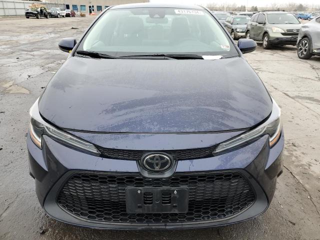 5YFEPRAE6LP135431 - 2020 TOYOTA COROLLA LE ლურჯი ფოტო 5